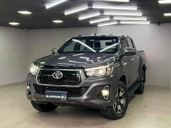 TOYOTA HILUX 2.8 SRX 4X4 CD 16V DIESEL 4P AUTOMÁTICO